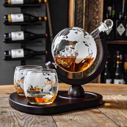 Globe Whiskey karaffset
